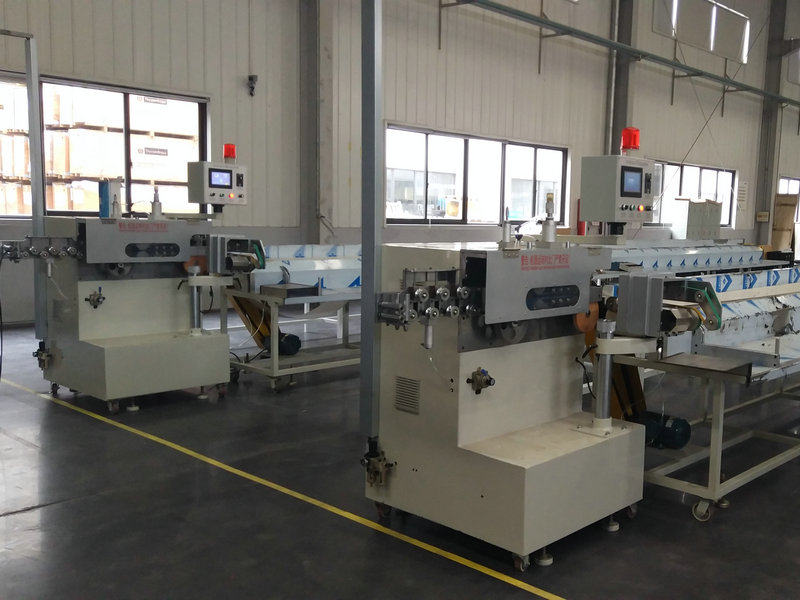 High speed cutting machine